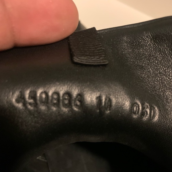 Authentic sold - Picture 4 of 4